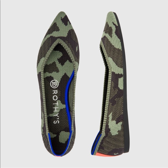 *NIB* Rothy’s “The Point” Flat in Olive Camo - Picture 1 of 8